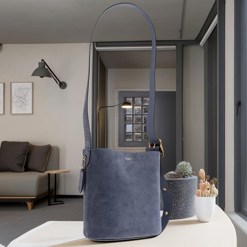 COACH（コーチ） 新作セールコーチ バッグ 2026新作 ショルダーバッグ