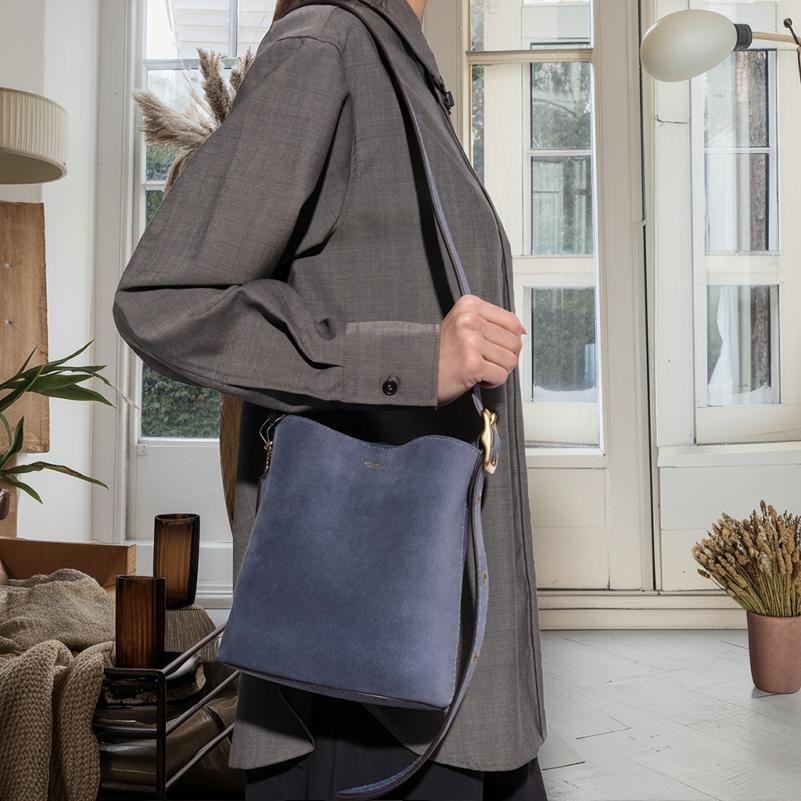 COACH（コーチ） バッグ 2026新作 ショルダーバッグ CCW84 斜め掛け