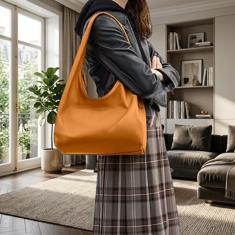 COACH（コーチ） バッグ ショルダーバッグ 新作 CFR18 ブティック