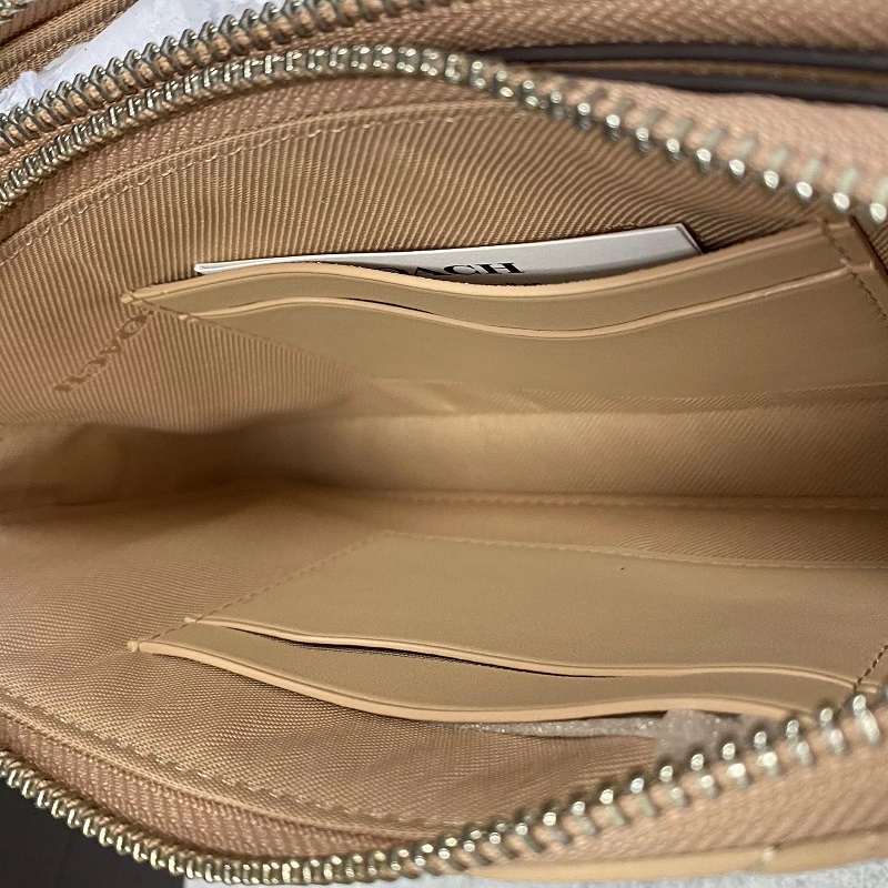 【新品未使用】COACH ヘリンボーン柄 万能ポーチ チャーム付 COACH コーチ バッグ 2024新作セール CM531 ショルダーバッグ