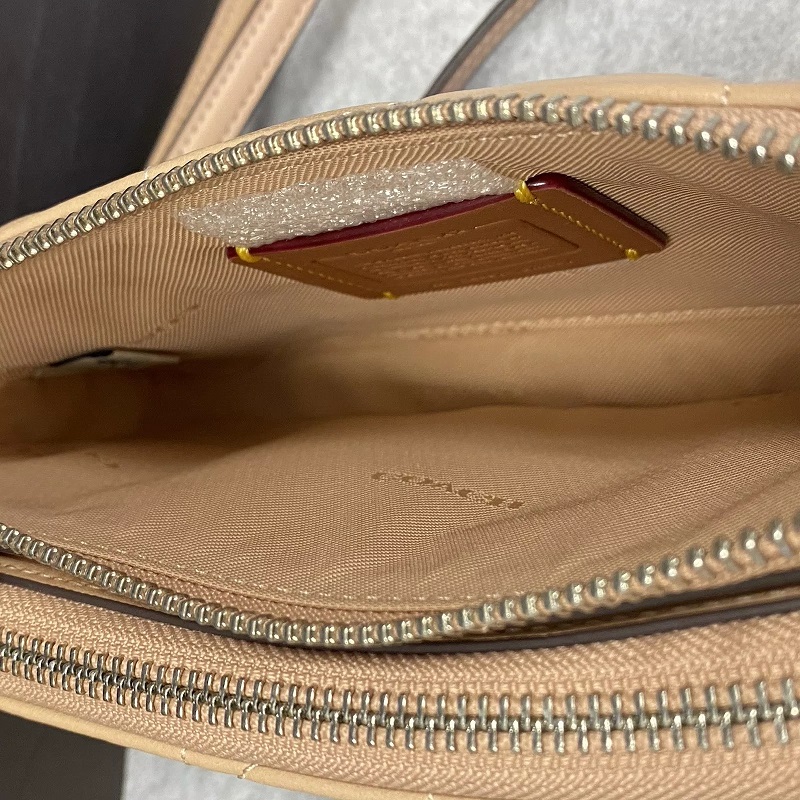 【激レア】コーチ　新品同様　クラッチバッグ ゴールド金具 即発】コーチ COACH バッグ メンズ セカンドバッグ クラッチ