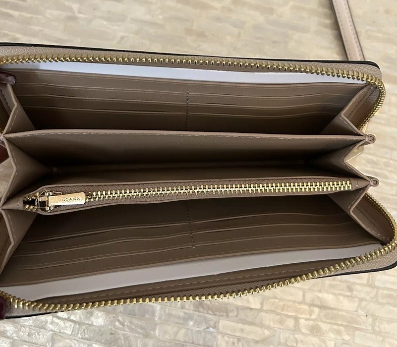 【新品】【ギフトバッグつき】コーチ アコーディオン ジップウォレット 長財布 アコーディオン ジップ ウォレット（財布）｜COACH（コーチ）の