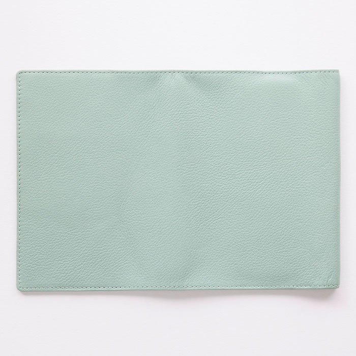 ブックカバー　ケース　文庫カバー　革　名入れ　プレゼント　ギフト　名入れ ブックカバー 文庫サイズ UV　誕生日プレゼント　入学祝　就職祝い　父の日 | 名入れギフトKARIN | 02