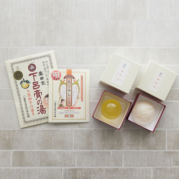 ギフト　プレゼント　楊貴肌(よきはだ)ぷるぷる玉せっけん　玉ぱふ　下呂膏物語なごみしーと　下呂膏の湯/なごみの美湯　4点セット | 名入れギフトKARIN | 02