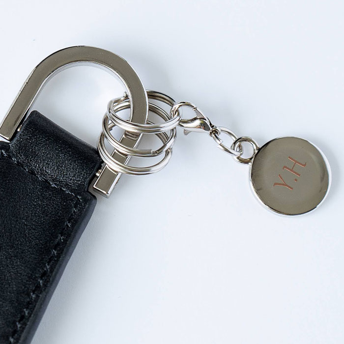 キーホルダー　靴べら　名入れ　プレゼント　ギフト　名入れプレート付き シューホーンキーホルダー ブラック UL　誕生日プレゼント　就職祝い | 名入れギフトKARIN | 03