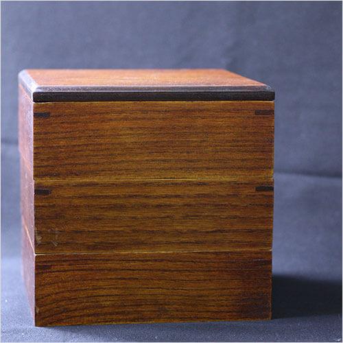 木製3段 三段重箱 5,5寸 約16.5cm 茶 間仕切り3種付き 3〜4人用 送料無料｜karinhonpo2951｜06