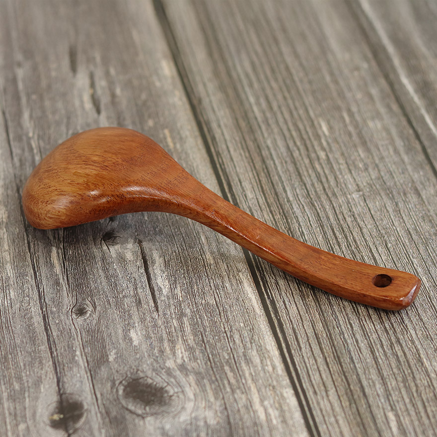 木製 お玉 吊り下げ キッチンツール 調理器具 おしゃれ かわいい キッチン用品 キッチングッズ おたま 鍋 味噌汁 シンプル レードル 万能 マルチ 取り分け 和 和食器 北欧