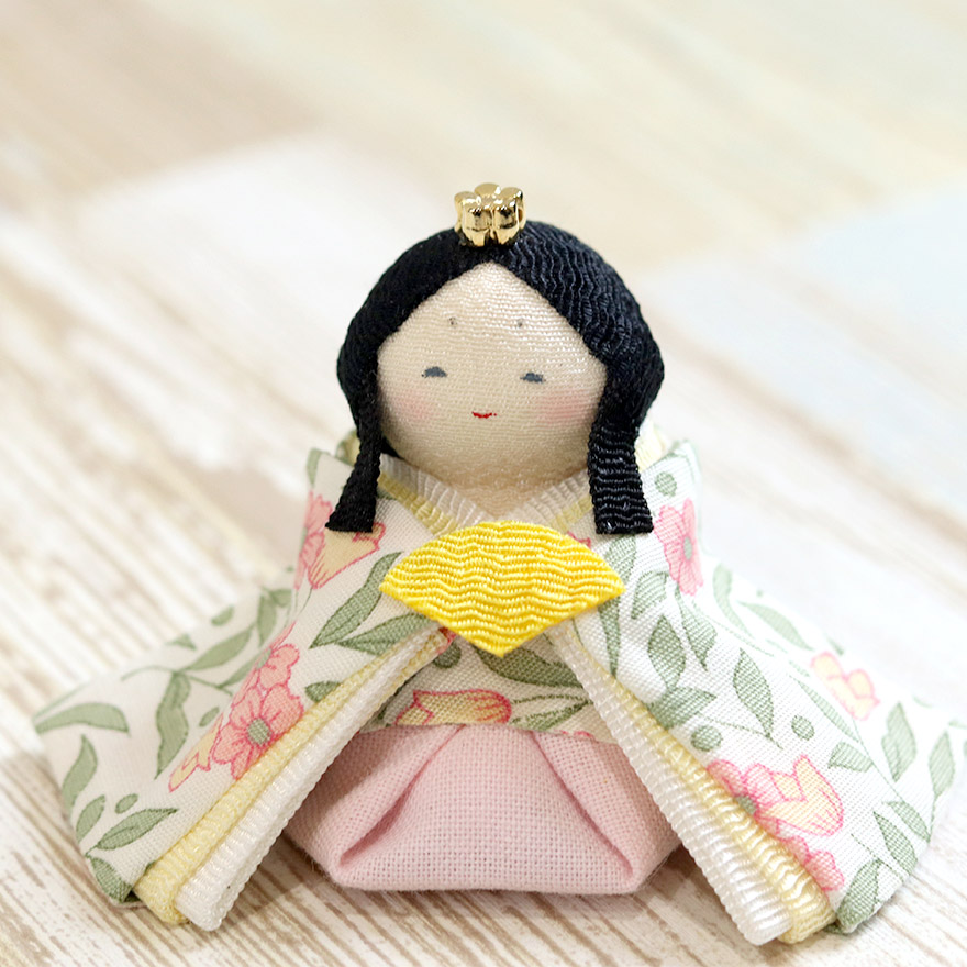 雛人形 コンパクト ひな人形 koti 花ひな飾り 木製 名入れ立札付き