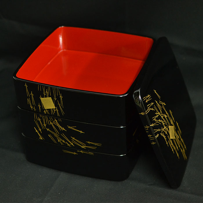 松竹梅三段重 松台 三越で購入 （木製3段 三段重箱 6.5寸 色紙