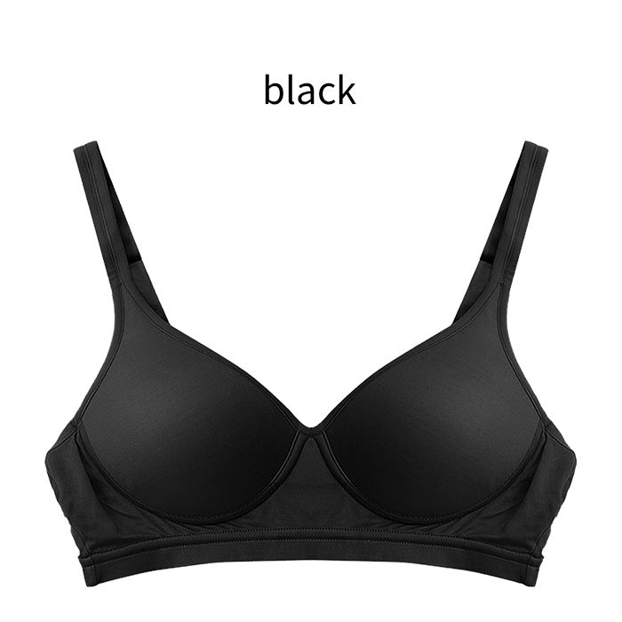 シルク生地で肌にやさしい、ノンワイヤーブラ