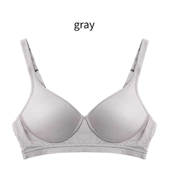 シルク生地で肌にやさしい、ノンワイヤーブラ
