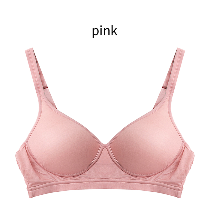 シルク生地で肌にやさしい、ノンワイヤーブラ