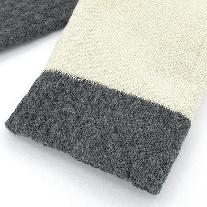 二重編みでしっかり保温!コンパクトなレッグウォーマー