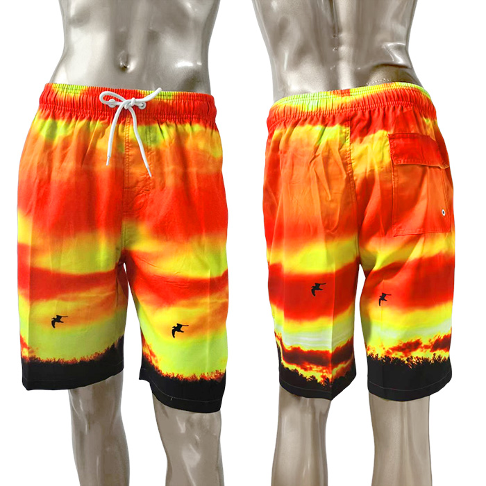 1枚で快適、手ぶらでOK。ポケット3つ＆ウエスト調節で安心の水着