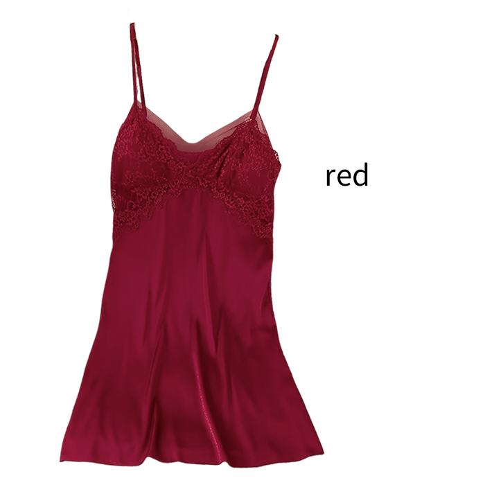 艶やかサテンと繊細レースが魅せる大人のスリップ