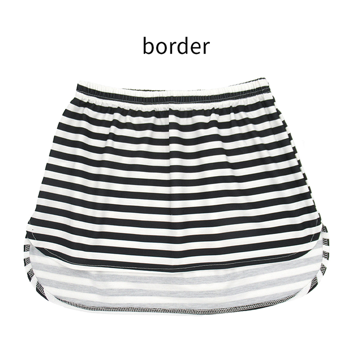 トップスの下に1枚プラスでオシャレなレイヤードコーデが完成