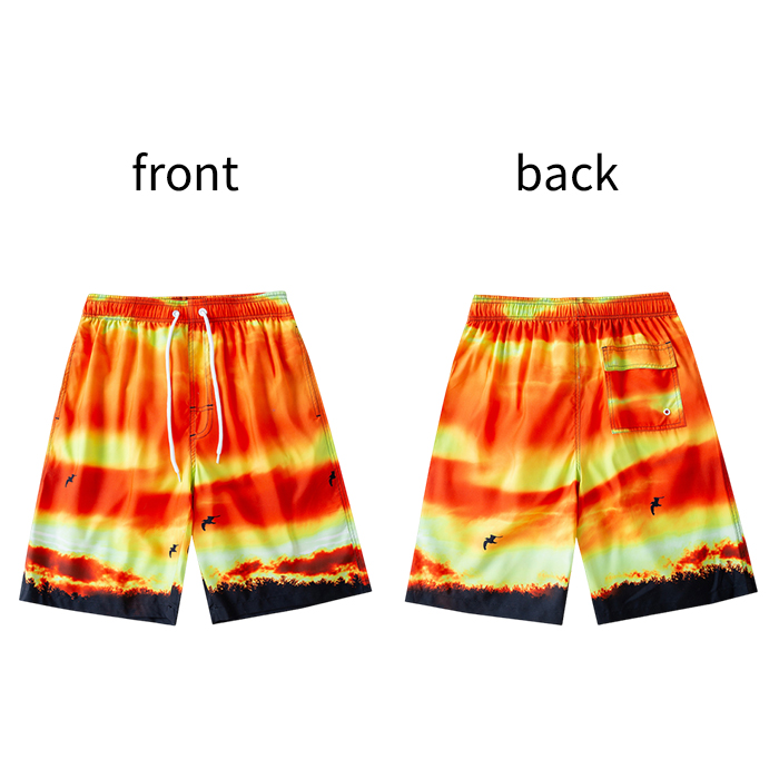 1枚で快適、手ぶらでOK。ポケット3つ＆ウエスト調節で安心の水着