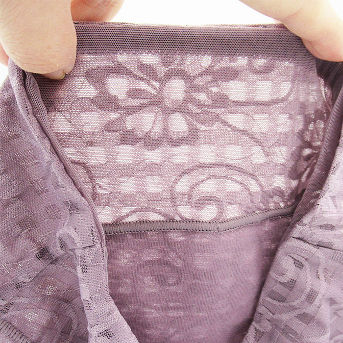 広い防水面で安心 薄手で通気性の良い生理用ショーツ