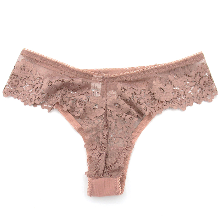透ける総レースのブラジリアンショーツ