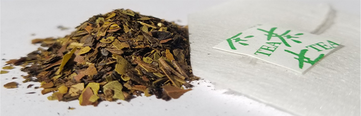 徐福茶の茶葉のアップ