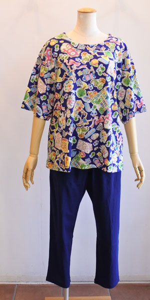 鴨居羊子TUNIC ポリエステル半袖Ｔシャツ　新品未使用 dsc_0596.jpg