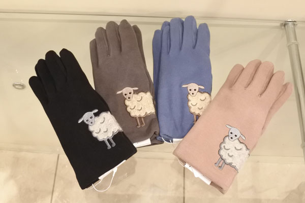 STUDIO PICONE（スタジオピッコーネ） 羊柄手袋 裏起毛 暖か