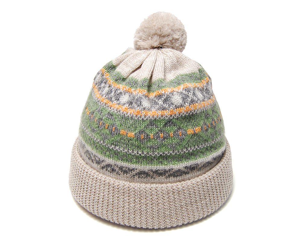 Nine Tailor（ナインテイラー） 帽子 ニット帽 ボンボン付きニット