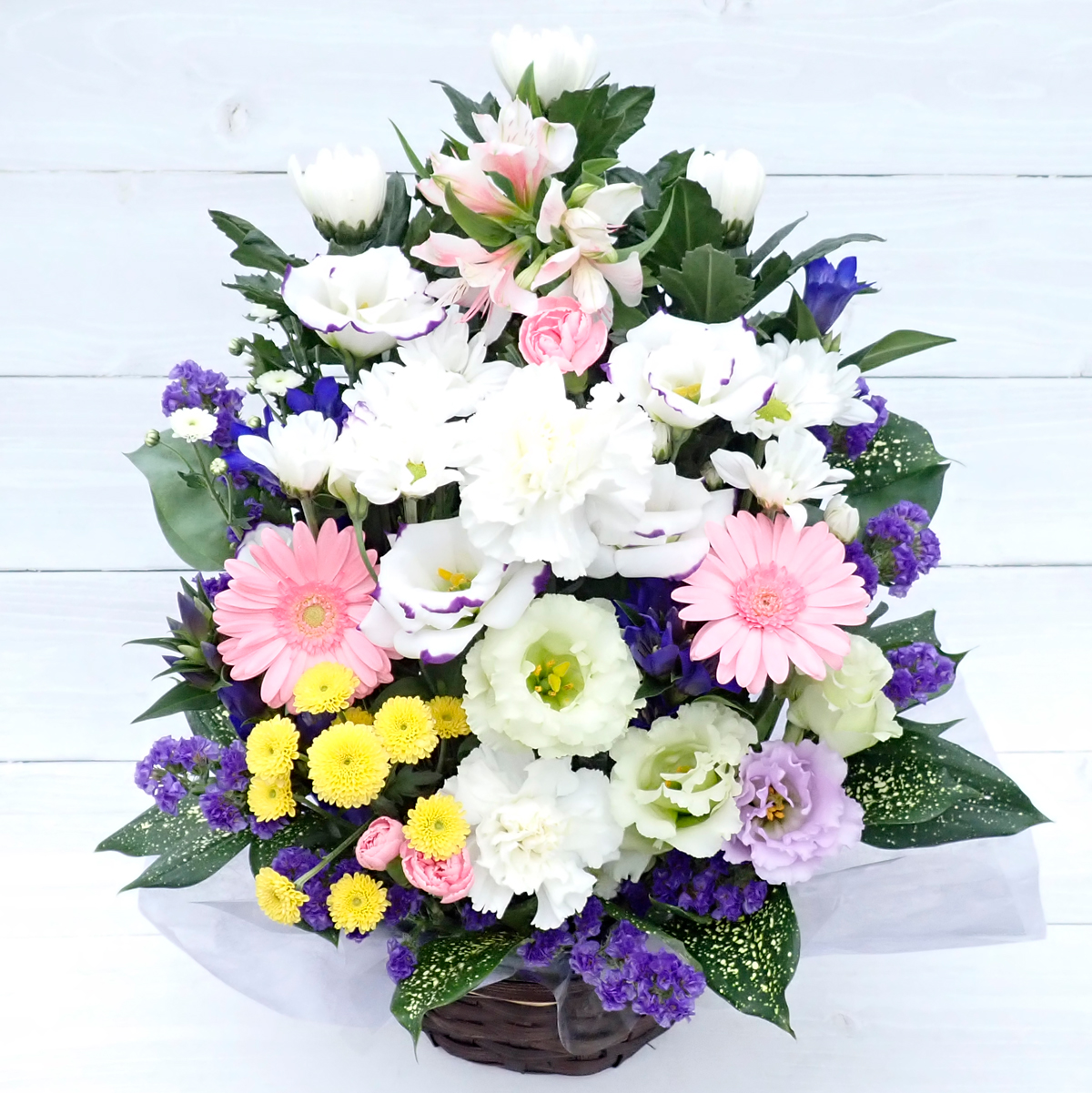 大サイズ 花 お供え お悔やみ 供花 命日 仏花 お彼岸 お盆 一周忌 三回忌 七回忌 ペット 月命日 四十九日 法事法要 フラワーアレンジメント 花農家直送 送料無料 |  | 01
