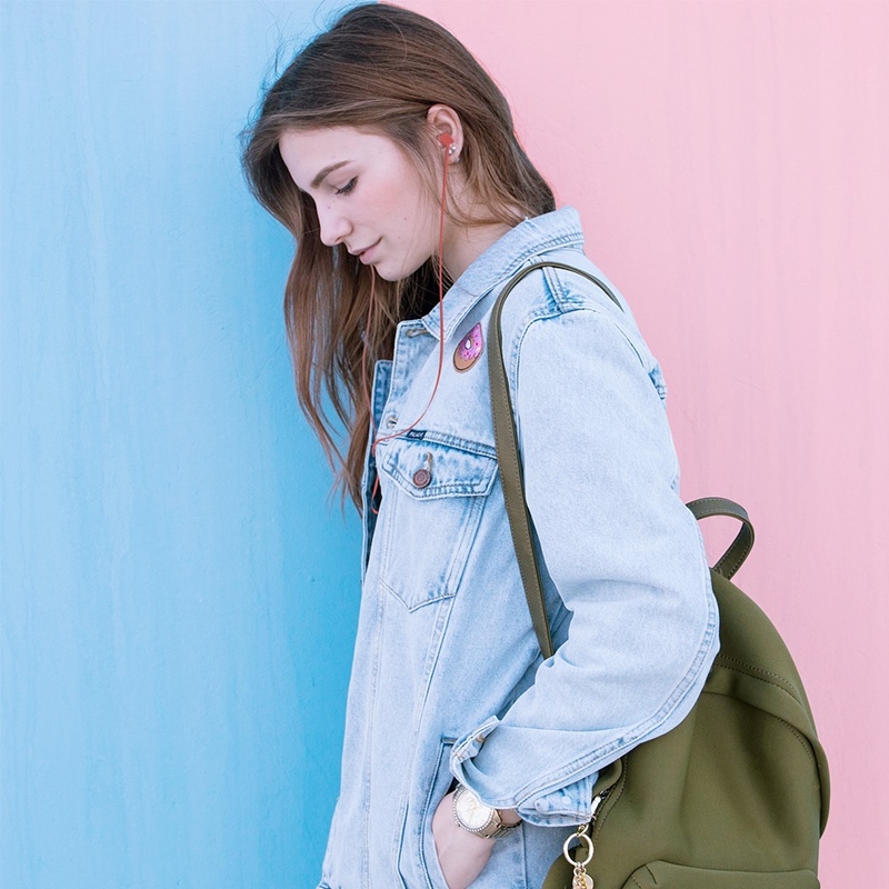 ホワイト 有線イヤホン ケース付き イヤホン 有線 マイク付き イヤホンジャック スマホ かわいい 収納