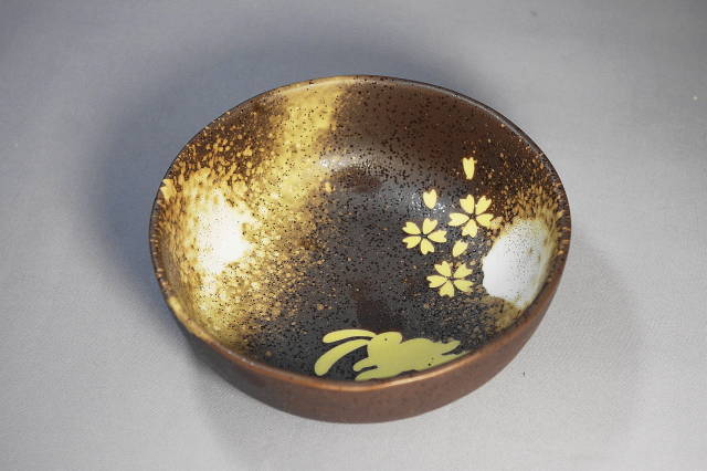 KB072　うさぎ4寸小鉢　★アウトレット品★ |  | 01