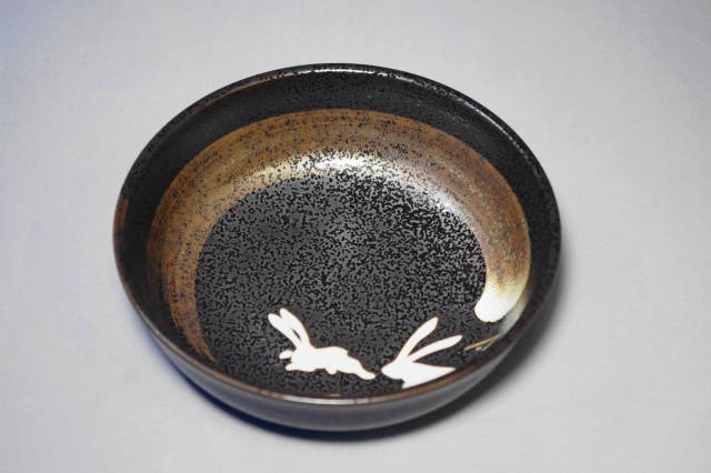 KB072　うさぎ4寸小鉢　★アウトレット品★ |  | 02