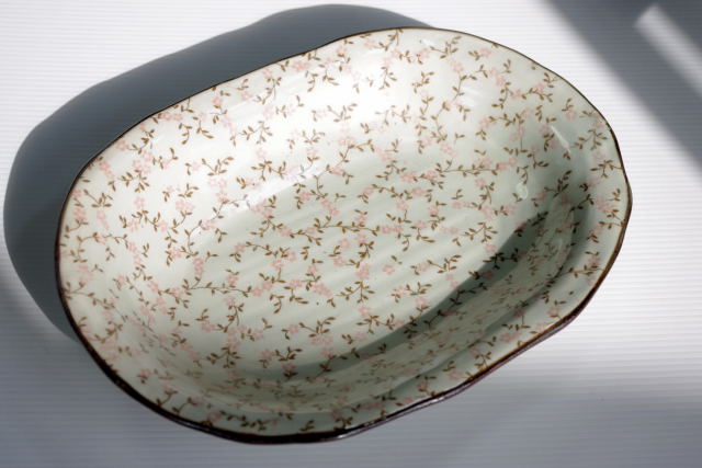 PS108　有田「祥窯」の憲小花24cm楕円カレー皿　　アウトレット込み |  | 03