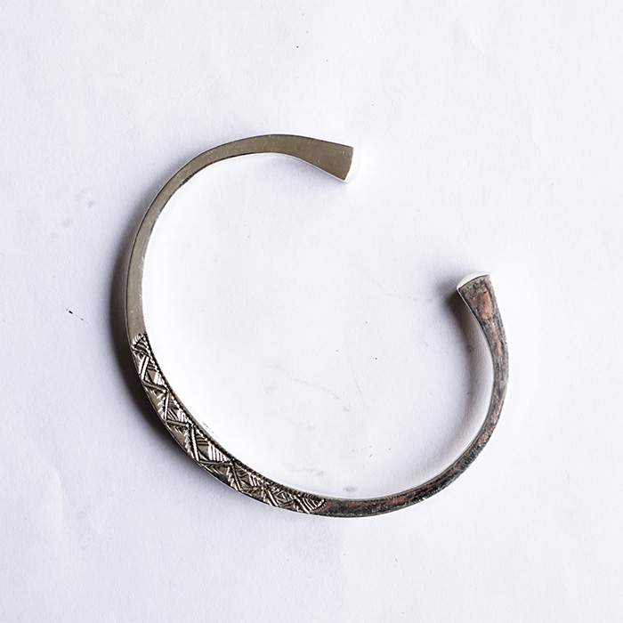 TUAREG JEWELRY トゥアレグジュエリー A20 バングル シルバー