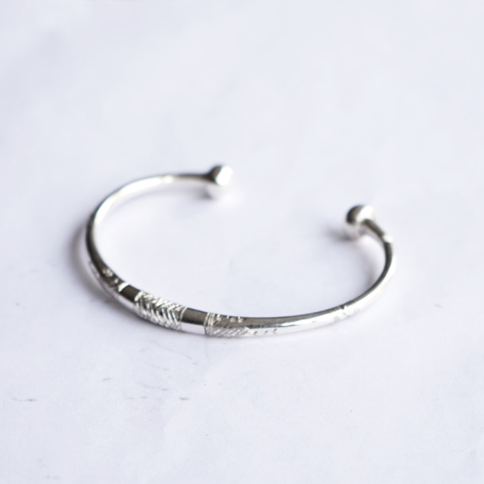 TUAREG JEWELRY トゥアレグジュエリー A15 バングル シルバー