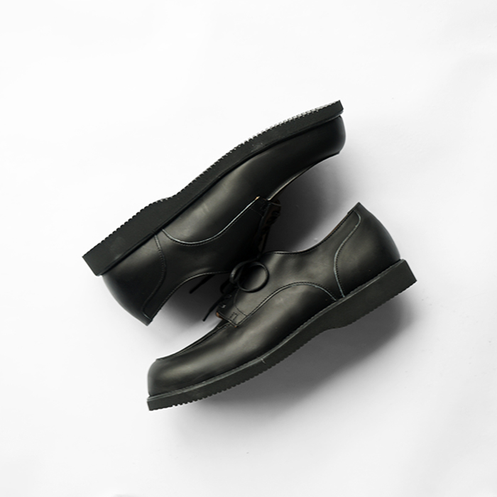 FLOWS フローズ 5EYELET APRON - CALF LEATHER 5アイレットエプロン