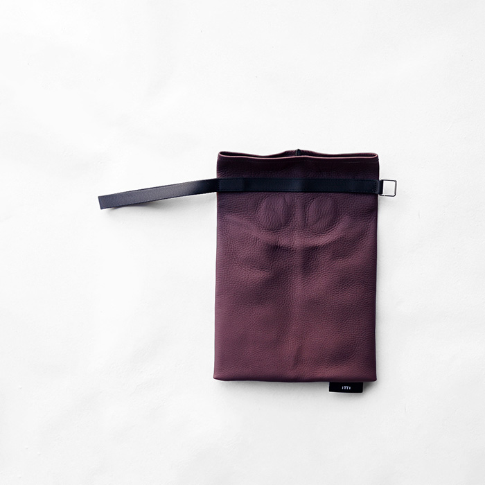 バッグ itti ANNIE RICE BAGiii ANNIE RICE BAG iii / DIPLO SKY｜上質シュリンクレザー巾着バッグ 本