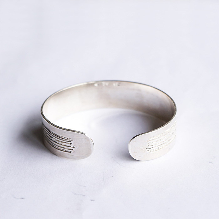 TUAREG JEWELRY トゥアレグジュエリー A19 バングル シルバー