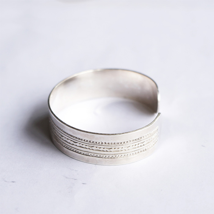 TUAREG JEWELRY トゥアレグジュエリー A19 バングル シルバー