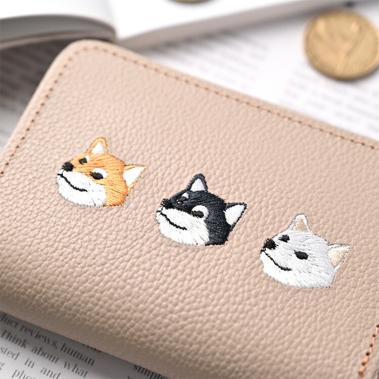 お札が折れない コンパクトウォレット シュリンクレザー 刺繍 本革