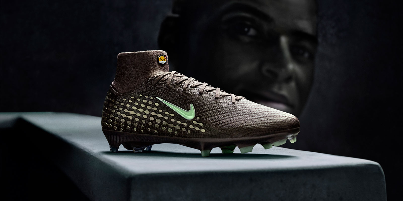 NIKE（ナイキ） ジュニア ズーム マーキュリアル ヴェイパー 16