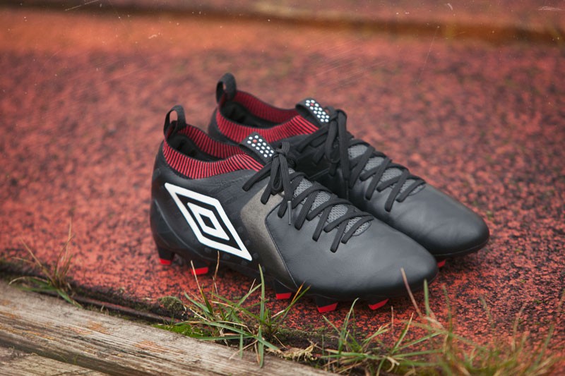 umbro（アンブロ） ユーメデューサ 2 エリート FG ブラック×ホワイト