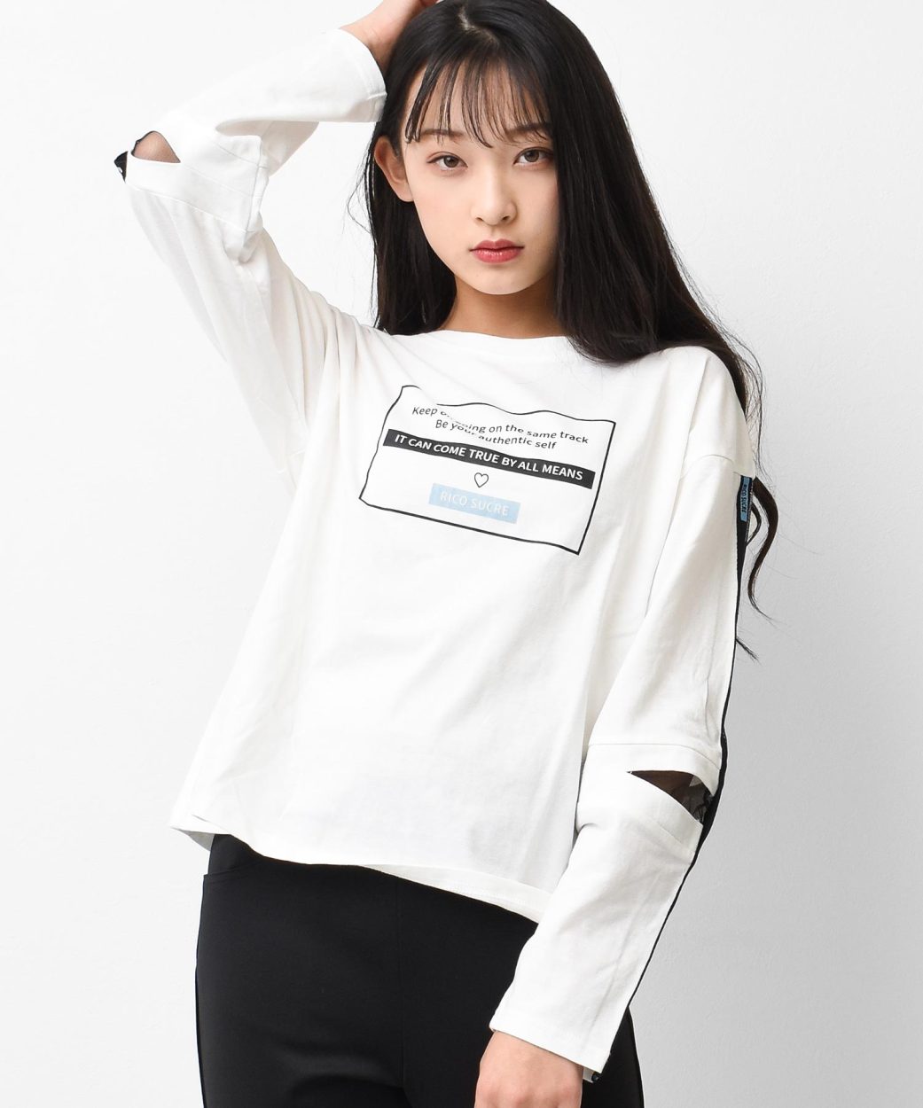 子供服 袖スリットロゴテープロングTシャツ トップス ロンT 長袖 女の子 小学生 中学生 130cm 140cm 150cm 160cm 165cm  送料無料 2点までメール便対象