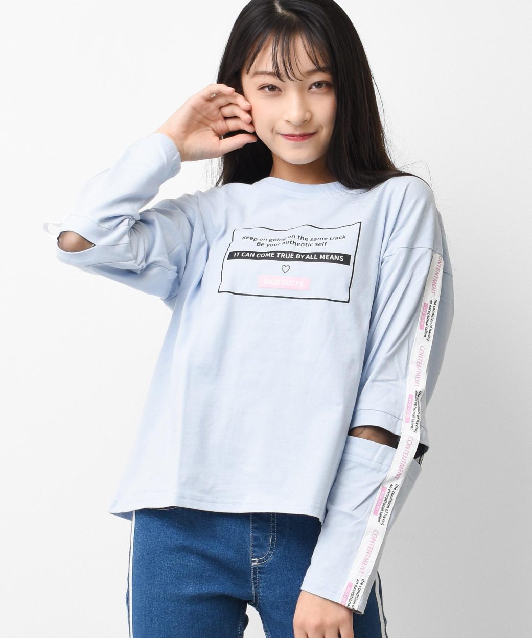 子供服 袖スリットロゴテープロングTシャツ トップス ロンT 長袖 女の子 小学生 中学生 130cm 140cm 150cm 160cm 165cm  送料無料 2点までメール便対象