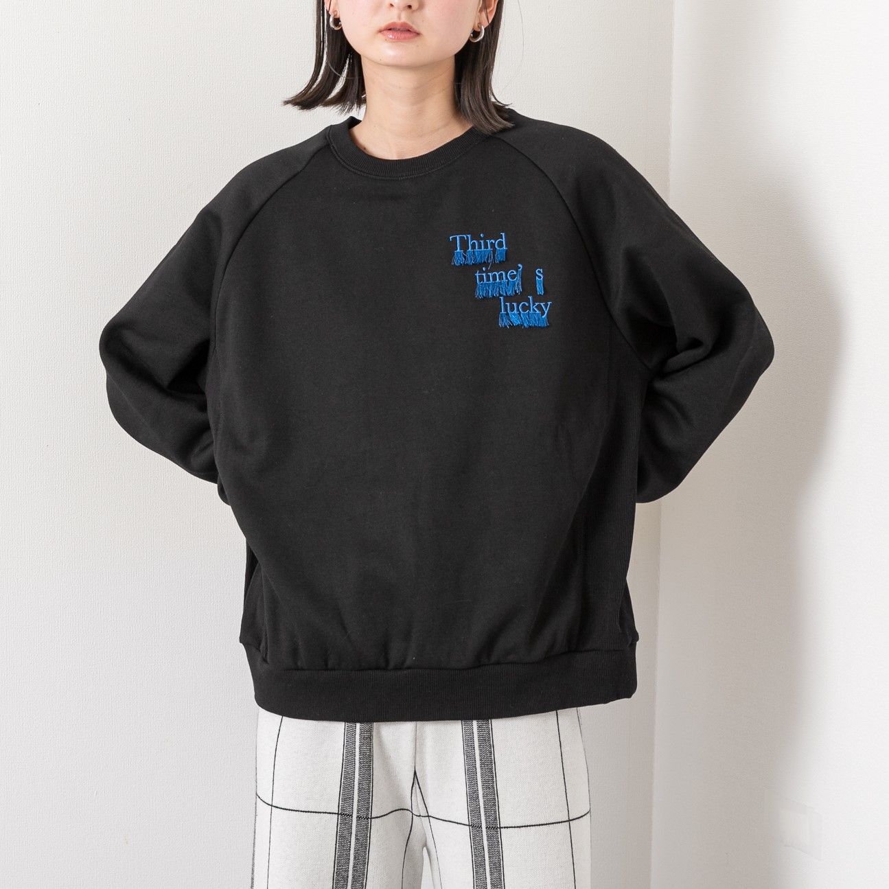 ZAMPA (ザンパ) 裏起毛フリンジロゴ刺繍PO ZAMPA (ザンパ) 裏起毛フリンジロゴ刺繍PO : bequadro - 通販