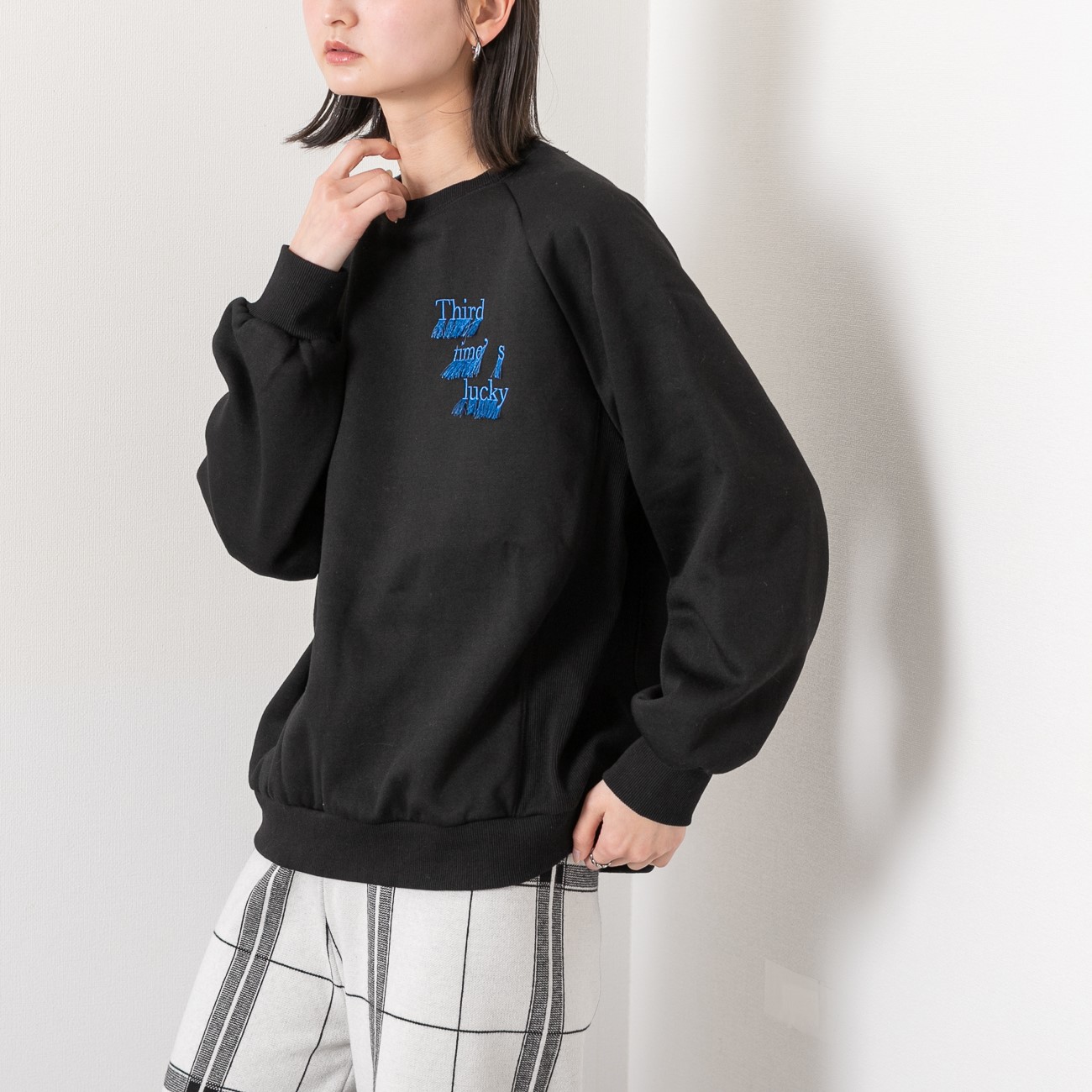 ZAMPA (ザンパ) 裏起毛フリンジロゴ刺繍PO ZAMPA (ザンパ) 裏起毛フリンジロゴ刺繍PO : bequadro - 通販