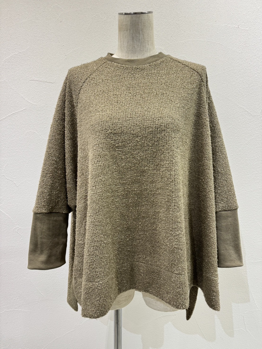 CYAN TOKYO シアン シアントウキョウ フリンジヤーンオーバーブラウス