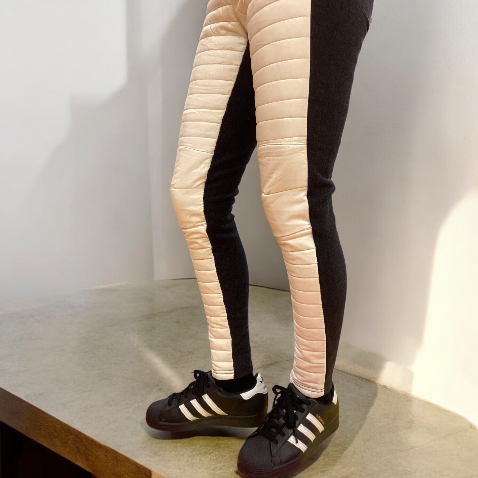 キルティング×裏起毛 あったかレギンスパンツ ブラック ホワイト