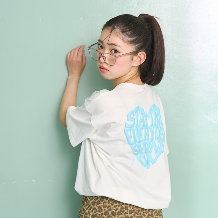 LOVETOXIC 30％OFFセール 半袖Tシャツ 発泡バックハート ロゴ 綿100