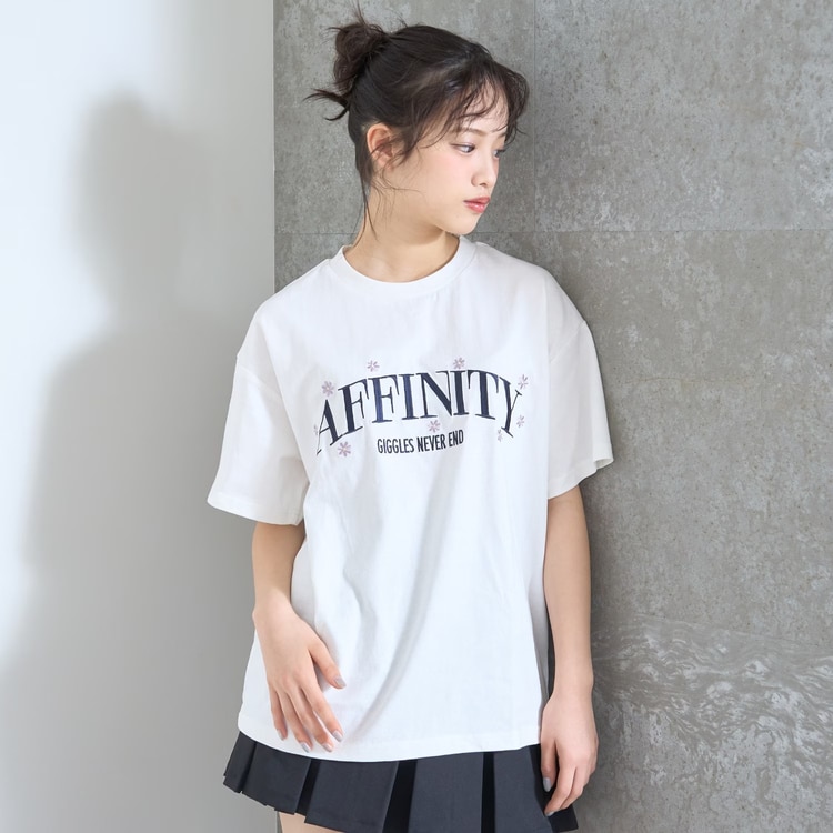 LOVETOXIC カレッジフラワー半袖Tシャツ ラブトキシック 綿100% 140