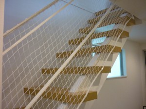 転落防止ネット 階段 吹き抜け等室内への施工例 キートスヤフーショップ 通販 Yahoo ショッピング